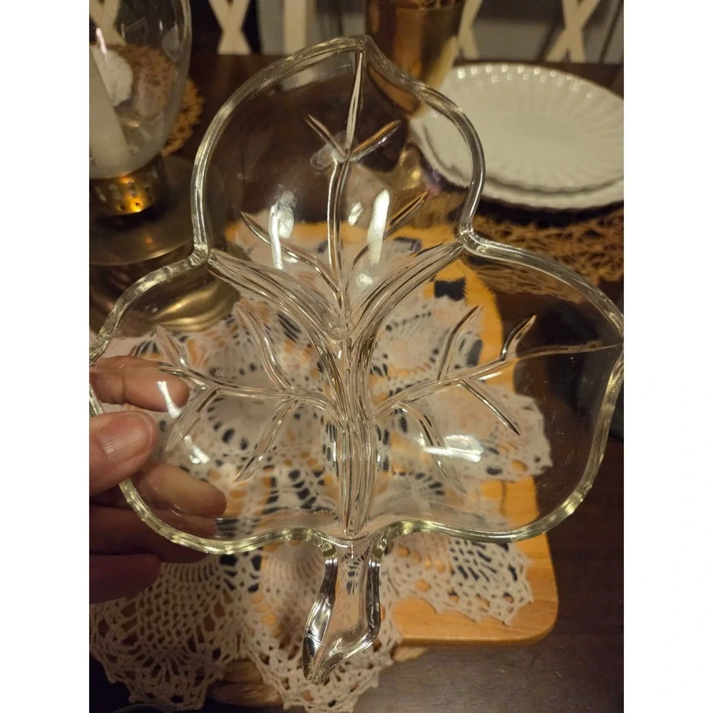 vintage pressed glass 3-section leaf-shaped serving dish possible hazel atlas
